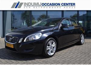 Volvo S60 1.6 Drive Kinetic    Navi   PDC   Bluetooth   Cruise control