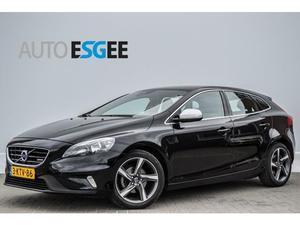 Volvo V40 1.6 D2 115 Pk R-design ECC Navi Alcantara PDC 17`` LMV 14% LED