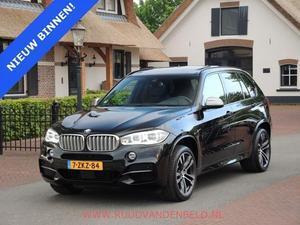 BMW X5 M50D *!*FULL-LED SOFTCLOSE PANO HEADUP DAB SURROUNDVIEW*!*