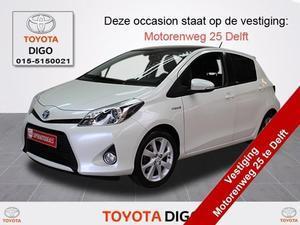 Toyota Yaris 1.5 FULL HYBRID DYNAMIC LEDER.PANO.NAVI