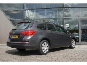 Opel Astra Sports Tourer 1.7 CDTI EDITION Nav PDC Airco