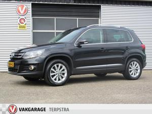 Volkswagen Tiguan 2.0 TDI SPORT&STYLE 4MOTION  141pk  Clima  Cruise  LMV  Mistl.  Chroom  PDC  Parrot  Trekhaak  7 Tra