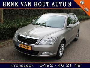 Skoda Octavia Combi 1.6 TDI GREENTECH AMBITION BUSINESS LINE ECC-LMV-PDC V A-NAVIGATIE