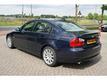 BMW 3-serie 320I BUSINESS LINE | XENON | LEDER | NAVI | ELEK SCHUIF KANTEL DAK | LMV | PDC | TREKHAAK