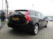 Volvo V60 D2 Momentum ECC PDC LEDER NAVI  73.000KM