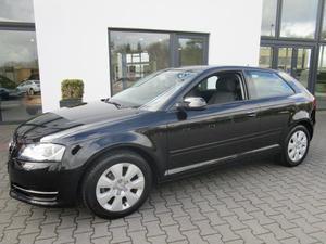 Audi A3 1.2 TFSI 105pk ATTRACTION ADVANCE Navigatie-Ecc-l.m.Velgen-afn.Trekhaak