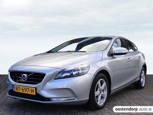 Volvo V40 1.6 T2 MOMENTUM Camera