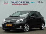 Toyota Yaris 1.5 Hybrid Business Navi Pano Leder