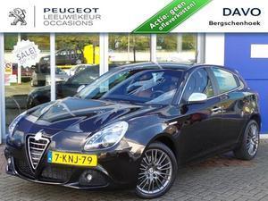 Alfa Romeo Giulietta 1.4 170pk Distinctive AUTOMAAT   LEER   NAVI