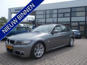 BMW 3-serie 318i 2.0 SEDAN M-PAKKET NAVIGATIE XENON SPORTSTOELEN