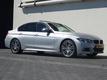 BMW 3-serie 320iA High Executive M-sport, Schuif-  kanteldak, PDC achter, HiFi, Van: € 58.274,- Voor: €48.995,-