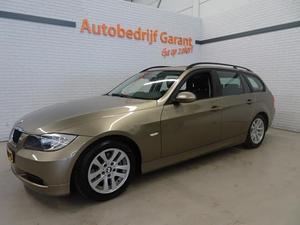 BMW 3-serie Touring 320i High Executive Panoramadak   2e Pinksterdag geopend!!