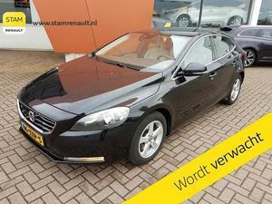 Volvo V40 150pk T3 Momentum  CAMERA NAV. Climate Cruise PDC