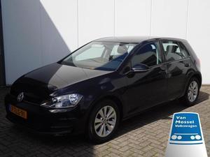 Volkswagen Golf 1.2 TSI 105pk, Airco, Klein leder, 5D