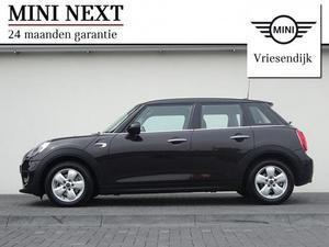 Mini Cooper 1.5 , Navigatie, BTW verrekenbaar!, Middenar