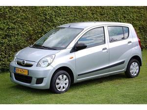 Daihatsu Cuore 1.0 TREND nieuwe banden. Zeer gaaf!