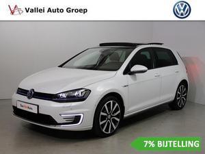 Volkswagen Golf GTE 7% Bijtelling incl. BTW |LED|Navigatie|Leder|Panoramadak|Lane Assist|Parkeersensoren V A|Stoelve
