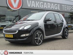 Smart forfour 1.3 PULSE  96pk  5-Drs  Elektr.Ramen  Xenon!  C.V. Afstand  LMV  Metallic lak  Radio-Cd