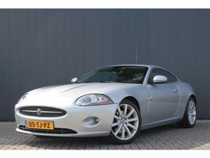 Jaguar XK 4.2 V8 COUPÉ AUT.