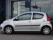 Peugeot 107 1.0 ACTIVE 5-Deurs   Airco   Elektr. pakket   Radio cd   LED dagrijverlichting   Toerenteller