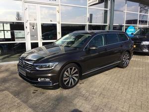 Volkswagen Passat Variant 1.6D 120PK DSG PANO NAVI R-LINE