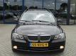 BMW 3-serie Touring 330Xi Executive LEDER NAVI PANORAMADAK