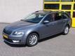 Skoda Octavia Combi 1.6 TDI 105PK AUTOMAAT AMBITION BUSINESSLINE BJ2013 NW-Model Navi ECC LMV PDC V A