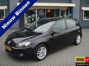 Volkswagen Golf 1.6 TDI HIGHLINE BLUEMOTION