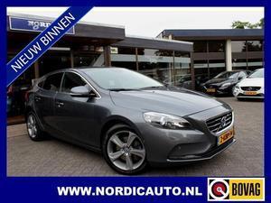 Volvo V40 1.6 T3 SUMMUM LEDER XENON NAVI LED PDC