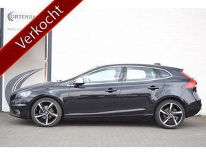 Volvo V40 1.6 D2 R-DESIGN | Navigatie | Leer   Alcantara | cruise control