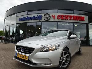 Volvo V40 1.6 D2 Ocean Race, Trekhaak, Bluetooth, Leder, 17` LM, Cruise Control