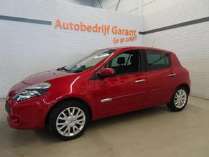 Renault Clio 1.6 20th Anniversary Automaat   navigatie