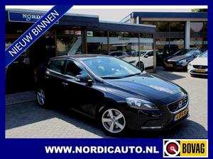 Volvo V40 2.0 D4 190 PK KINETIC BUSINESS TREKHAAK