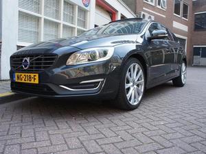 Volvo V60 2.0 D4 SUMMUM BUSINESS