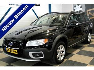 Volvo XC70 bjr 2013 2.4 D5 AWD 158kW 215pk 6-bak Business Line Pro CLIMA   CRUISE   NAVI SENSUS   HALFLEER   ST