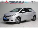 Toyota Yaris 1.3 VVT-i Aspiration Special 5-deurs | Navigatie | LMV | Airco