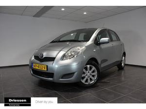 Toyota Yaris 5-deurs 1.3 Aspiration MM-T.  LM Velgen