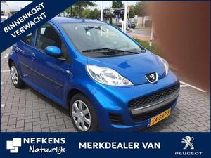 Peugeot 107 XS 1.0 68PK 5-DRS * AIRCO * RADIO CD *