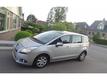 Peugeot 5008 1.6 HDIF ST 7-PERSOONS NAVIGATIE AIRCO ECC PANORAMADAK DEALER ONDERHOUDEN!!