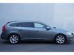 Volvo V60 2.0 D4 MOMENTUM Business pack Connect