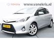 Toyota Yaris 1.5 HSD Dynamic, Navi, Half Leder, LM Velgen!