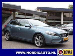 Volvo V40 1.6 T4 180 PK SUMMUM BEIGE LEDER XENON CAMERA