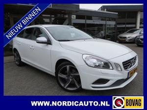 Volvo V60 1.6 D2 R-DESIGN LEDER NAVI XENON 18 INCH LM VELGEN !