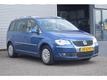 Volkswagen Touran 2.0 TDI HIGHLINE NAVI 7P CLIMA PDC 282DKM