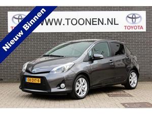 Toyota Yaris 1.5 Full Hybrid Dynamic Parkeercamera-Cruise control-Standkachel !!