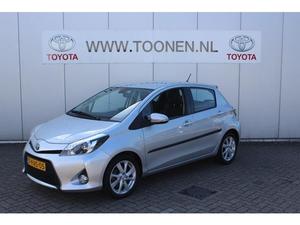 Toyota Yaris 1.5 FULL HYBRID DYNAMIC Parkeersensoren voor en achter