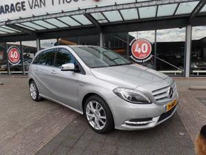 Mercedes-Benz B-klasse 180 AMBITION,NAVI,XENON,17`` LMV,AIRCO ECC,CRUISE C