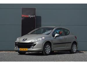 Peugeot 207 1.4-16V XS