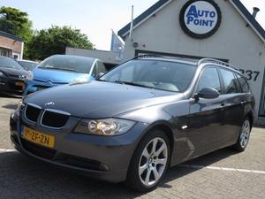 BMW 3-serie 320D HIGH EXECUTIVE SPORTSTOELEN NAVIGATIE 6BAK CRUISE