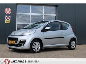 Peugeot 107 1.0 ACTIVE  68pk  Airco  Elek. pakket  LED!  Mistl.  Toerenteller  Isofix  MP3.